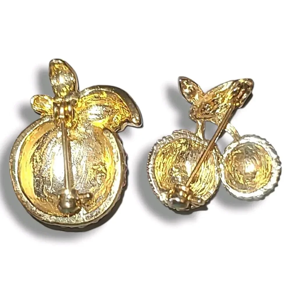 2‎ Vintage Aurora Borealis Rhinestone Fruit Brooches Pins Apple & Cherries